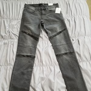 NWT Men's Guess Rocklin Moto Skinny jeans